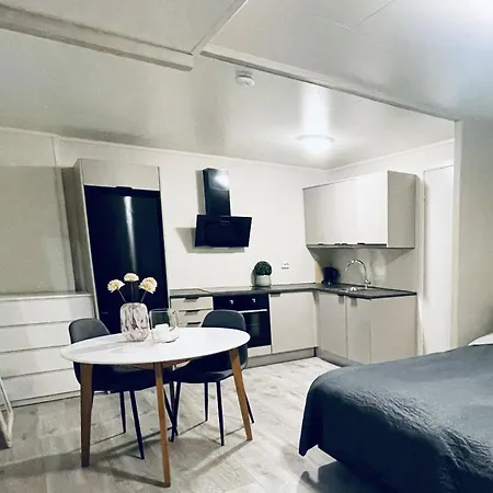 Moderne Studioleilighet Sor Tromsoya * 트롬쇠